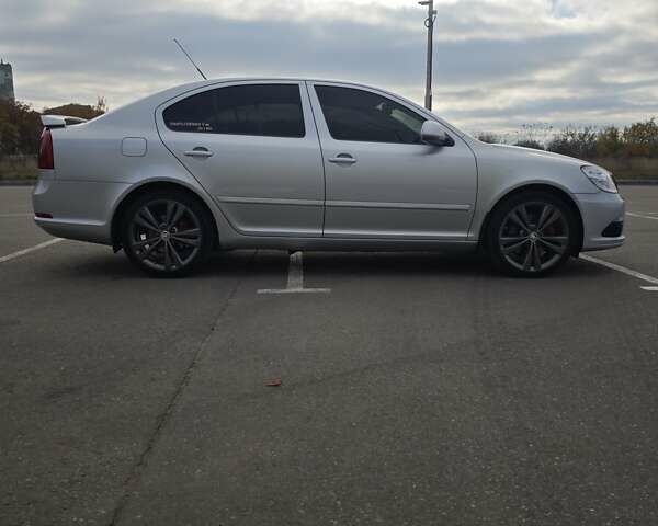 Сірий Шкода Октавія, об'ємом двигуна 1.98 л та пробігом 180 тис. км за 12888 $, фото 1 на Automoto.ua