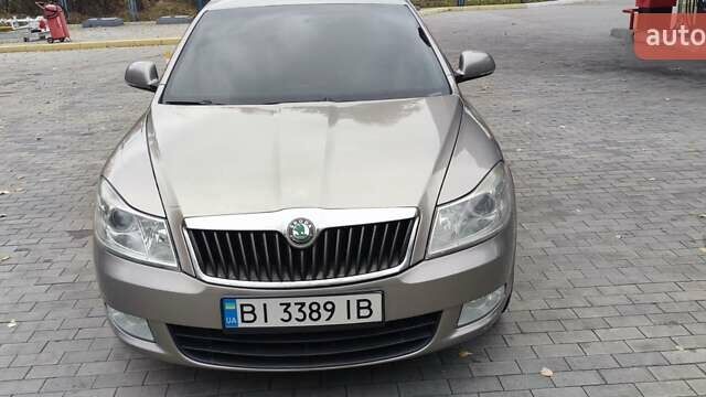 Серый Шкода Октавия, объемом двигателя 1.8 л и пробегом 212 тыс. км за 8700 $, фото 1 на Automoto.ua