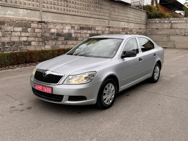 Сірий Шкода Октавія, об'ємом двигуна 1.4 л та пробігом 219 тис. км за 7400 $, фото 1 на Automoto.ua
