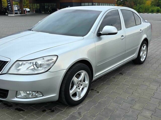 Серый Шкода Октавия, объемом двигателя 1.4 л и пробегом 132 тыс. км за 7999 $, фото 1 на Automoto.ua