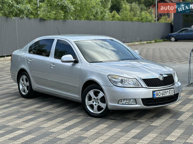 Сірий Шкода Октавія, об'ємом двигуна 1.6 л та пробігом 307 тис. км за 7500 $, фото 1 на Automoto.ua