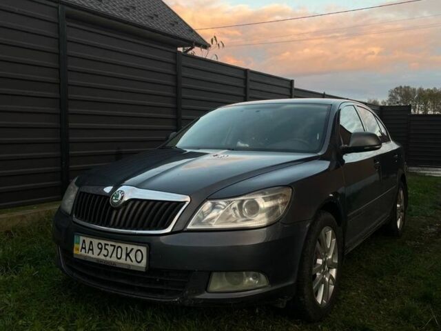 Шкода Октавія 2011 у Києві на Automoto.ua Сірий Шкода Октавія, об'ємом двигуна 1.8 л та пробігом 323 тис. км за 9000 $, фото 1 на Automoto.ua