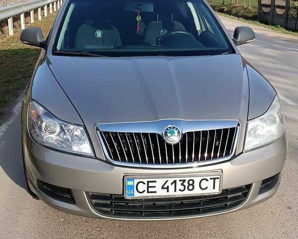 Серый Шкода Октавия, объемом двигателя 1.6 л и пробегом 293 тыс. км за 7800 $, фото 1 на Automoto.ua