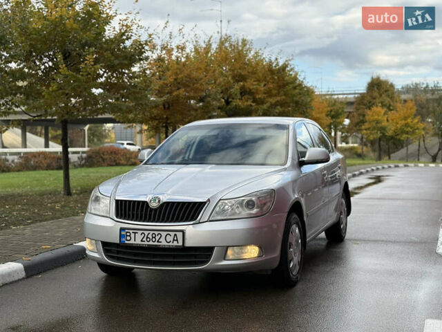 Серый Шкода Октавия, объемом двигателя 1.8 л и пробегом 190 тыс. км за 7100 $, фото 1 на Automoto.ua