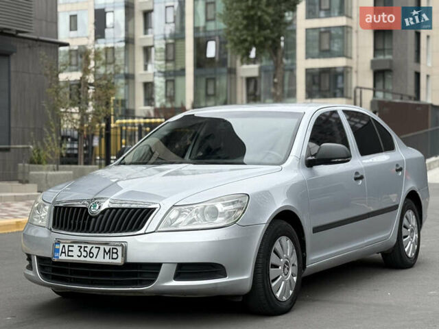 Серый Шкода Октавия, объемом двигателя 1.6 л и пробегом 209 тыс. км за 6500 $, фото 1 на Automoto.ua