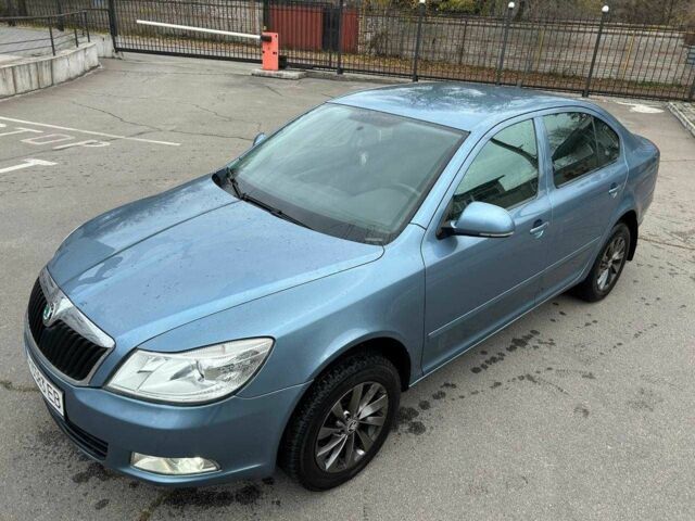 Сірий Шкода Октавія, об'ємом двигуна 2 л та пробігом 219 тис. км за 8900 $, фото 1 на Automoto.ua