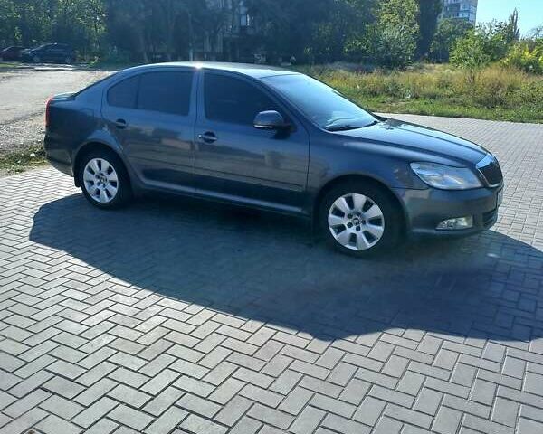 Сірий Шкода Октавія, об'ємом двигуна 1.6 л та пробігом 200 тис. км за 7200 $, фото 1 на Automoto.ua