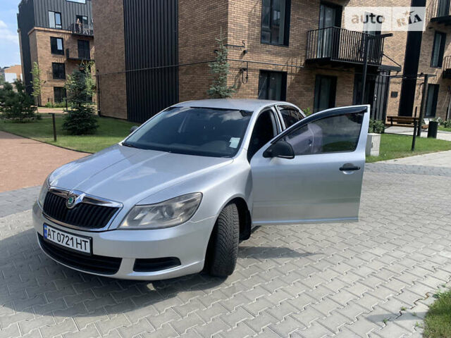 Серый Шкода Октавия, объемом двигателя 1.6 л и пробегом 274 тыс. км за 6300 $, фото 1 на Automoto.ua