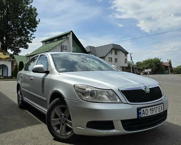 Серый Шкода Октавия, объемом двигателя 1.6 л и пробегом 245 тыс. км за 5700 $, фото 1 на Automoto.ua