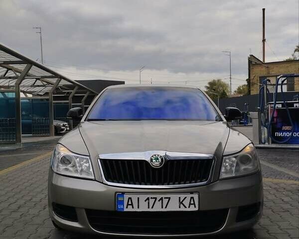 Сірий Шкода Октавія, об'ємом двигуна 1.6 л та пробігом 398 тис. км за 6950 $, фото 1 на Automoto.ua