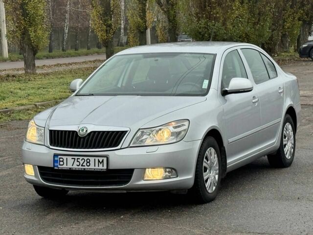 Серый Шкода Октавия, объемом двигателя 0 л и пробегом 190 тыс. км за 6750 $, фото 1 на Automoto.ua