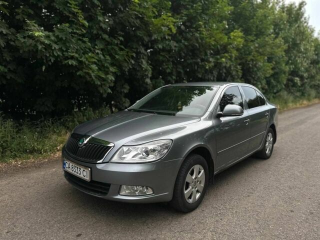 Серый Шкода Октавия, объемом двигателя 1.8 л и пробегом 136 тыс. км за 8400 $, фото 1 на Automoto.ua