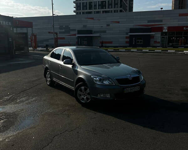 Сірий Шкода Октавія, об'ємом двигуна 1.8 л та пробігом 96 тис. км за 8499 $, фото 1 на Automoto.ua