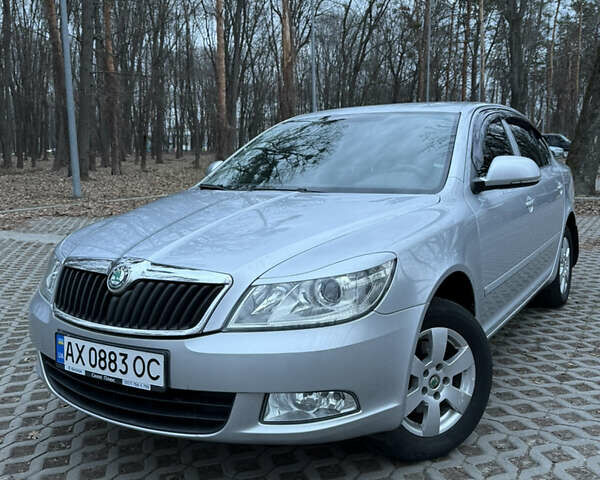 Серый Шкода Октавия, объемом двигателя 1.6 л и пробегом 138 тыс. км за 8600 $, фото 1 на Automoto.ua