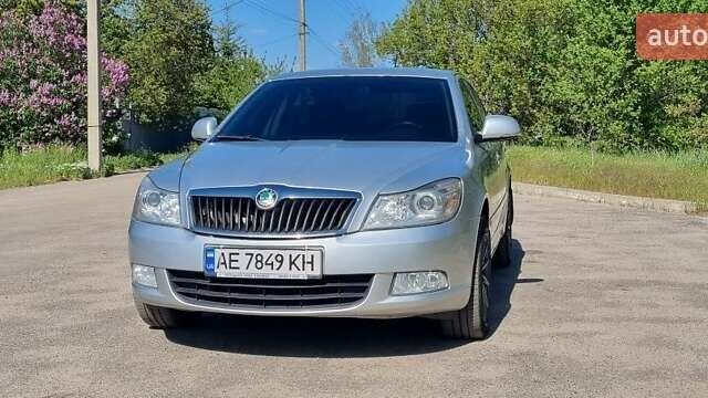 Сірий Шкода Октавія, об'ємом двигуна 1.8 л та пробігом 130 тис. км за 9200 $, фото 1 на Automoto.ua
