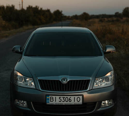 Шкода Октавія 2012 у Полтаві на Automoto.ua Сірий Шкода Октавія, об'ємом двигуна 1.6 л та пробігом 141 тис. км за 9200 $, фото 1 на Automoto.ua