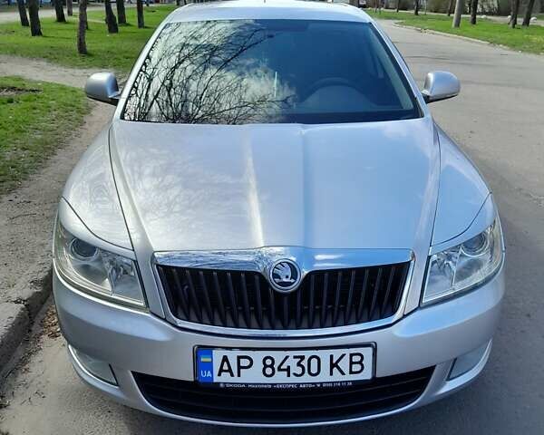 Шкода Октавія 2012 у Запоріжжя на Automoto.ua Сірий Шкода Октавія, об'ємом двигуна 1.8 л та пробігом 198 тис. км за 8300 $, фото 1 на Automoto.ua