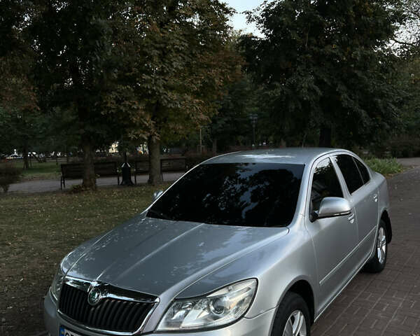 Сірий Шкода Октавія, об'ємом двигуна 1.8 л та пробігом 284 тис. км за 7999 $, фото 1 на Automoto.ua