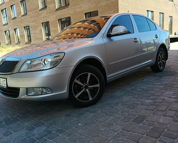 Сірий Шкода Октавія, об'ємом двигуна 1.8 л та пробігом 148 тис. км за 9200 $, фото 1 на Automoto.ua