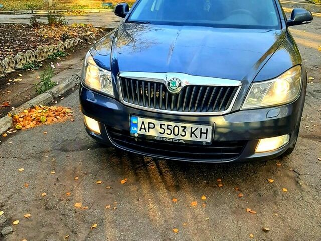 Серый Шкода Октавия, объемом двигателя 1.8 л и пробегом 182 тыс. км за 8200 $, фото 1 на Automoto.ua