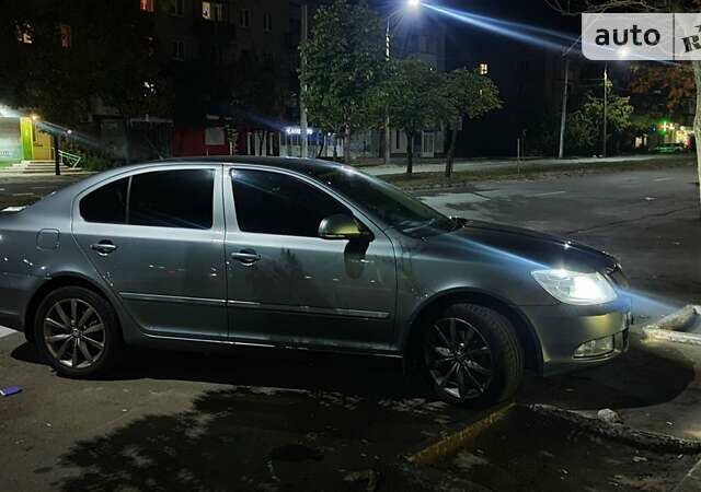 Сірий Шкода Октавія, об'ємом двигуна 1.8 л та пробігом 232 тис. км за 8400 $, фото 1 на Automoto.ua
