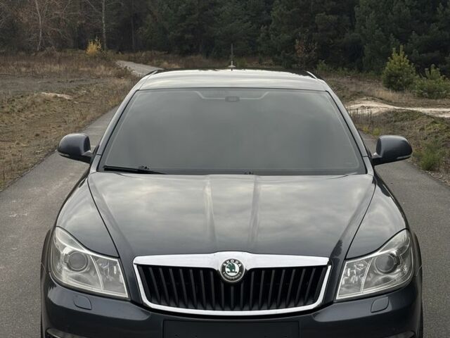 Серый Шкода Октавия, объемом двигателя 2 л и пробегом 295 тыс. км за 10200 $, фото 1 на Automoto.ua