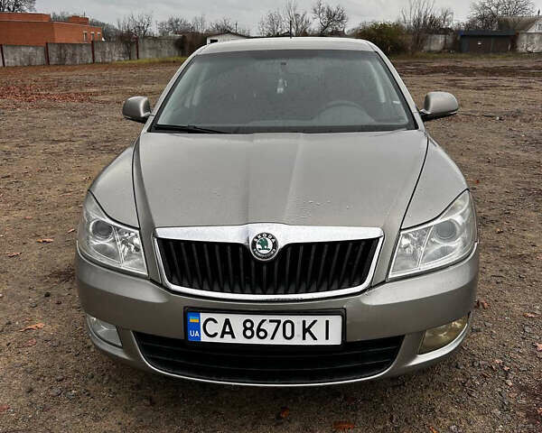 Серый Шкода Октавия, объемом двигателя 1.8 л и пробегом 263 тыс. км за 5999 $, фото 1 на Automoto.ua