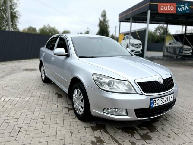 Серый Шкода Октавия, объемом двигателя 1.6 л и пробегом 248 тыс. км за 8300 $, фото 1 на Automoto.ua