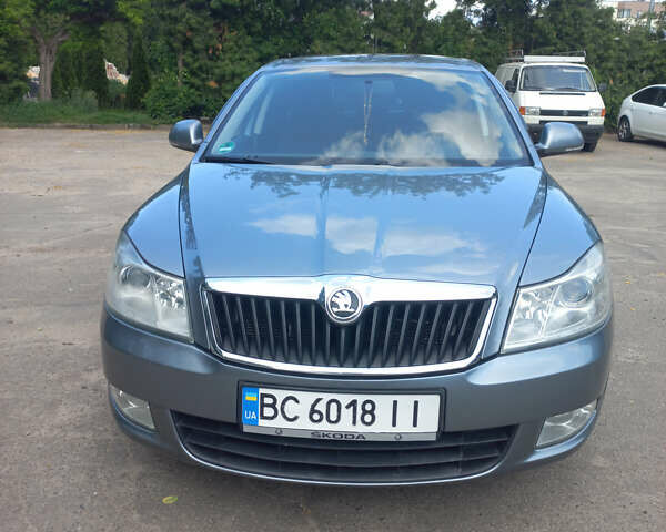 Серый Шкода Октавия, объемом двигателя 1.4 л и пробегом 212 тыс. км за 8800 $, фото 1 на Automoto.ua