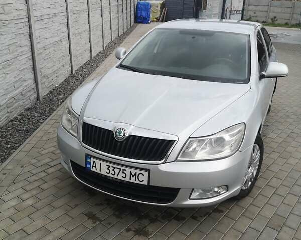 Сірий Шкода Октавія, об'ємом двигуна 1.6 л та пробігом 252 тис. км за 8500 $, фото 1 на Automoto.ua