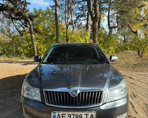 Шкода Октавия 2012 в Днепре (Днепропетровске) на Automoto.ua Серый Шкода Октавия, объемом двигателя 1.8 л и пробегом 241 тыс. км за 7500 $, фото 1 на Automoto.ua