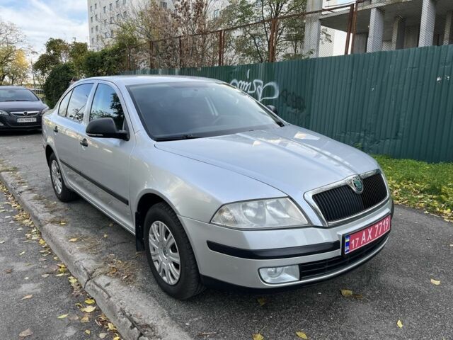Шкода Октавія 2012 у Києві на Automoto.ua Сірий Шкода Октавія, об'ємом двигуна 1.6 л та пробігом 205 тис. км за 7000 $, фото 1 на Automoto.ua