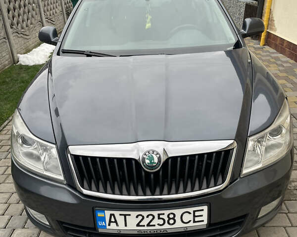 Сірий Шкода Октавія, об'ємом двигуна 1.6 л та пробігом 175 тис. км за 7600 $, фото 1 на Automoto.ua
