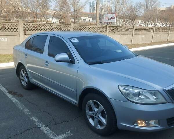 Сірий Шкода Октавія, об'ємом двигуна 1.9 л та пробігом 195 тис. км за 9800 $, фото 1 на Automoto.ua