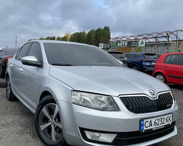 Серый Шкода Октавия, объемом двигателя 1.6 л и пробегом 242 тыс. км за 10850 $, фото 1 на Automoto.ua