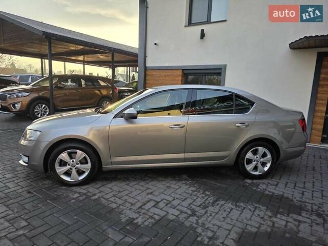 Серый Шкода Октавия, объемом двигателя 2 л и пробегом 222 тыс. км за 12200 $, фото 1 на Automoto.ua