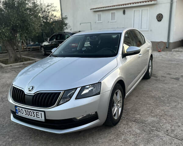 Серый Шкода Октавия, объемом двигателя 2 л и пробегом 275 тыс. км за 13500 $, фото 1 на Automoto.ua