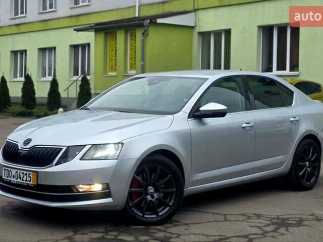 Серый Шкода Октавия, объемом двигателя 1.8 л и пробегом 245 тыс. км за 15200 $, фото 1 на Automoto.ua
