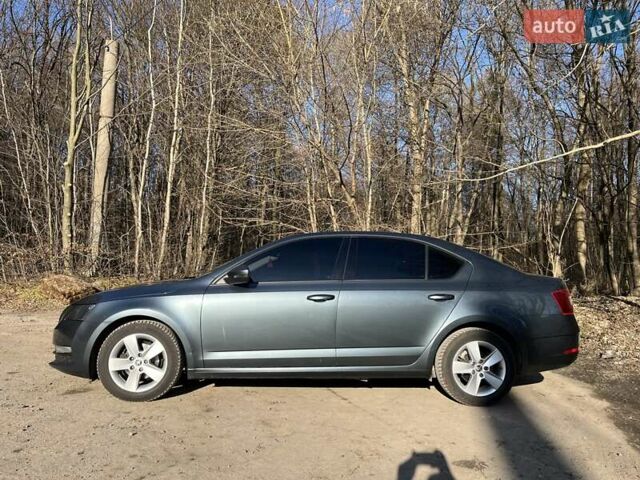 Серый Шкода Октавия, объемом двигателя 1.6 л и пробегом 201 тыс. км за 14300 $, фото 1 на Automoto.ua