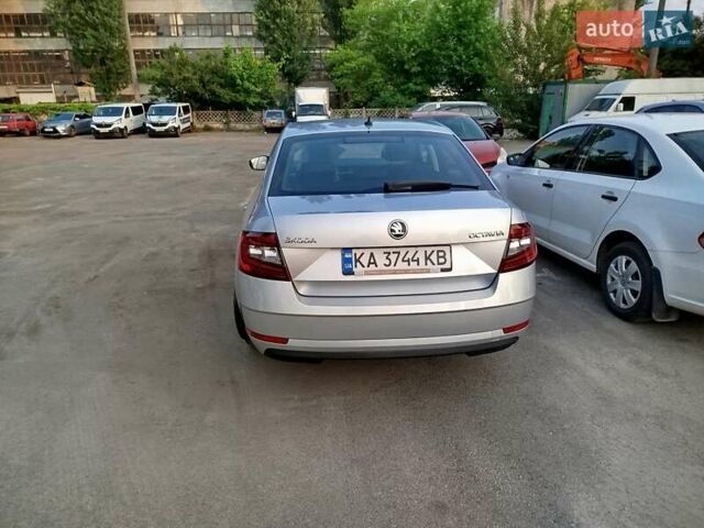 Серый Шкода Октавия, объемом двигателя 1.4 л и пробегом 74 тыс. км за 15000 $, фото 1 на Automoto.ua