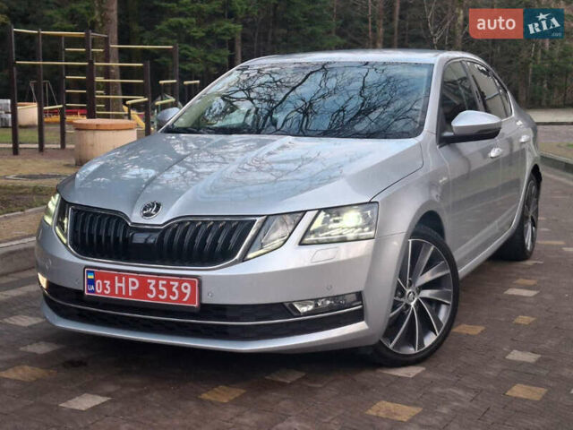 Серый Шкода Октавия, объемом двигателя 2 л и пробегом 241 тыс. км за 18499 $, фото 1 на Automoto.ua