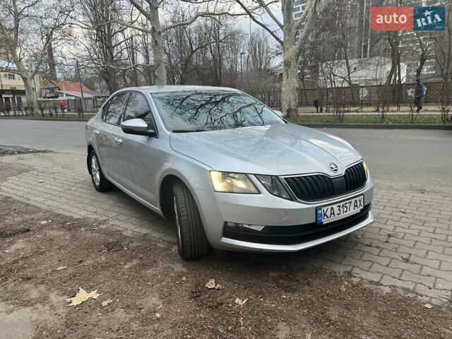 Серый Шкода Октавия, объемом двигателя 1.4 л и пробегом 68 тыс. км за 16899 $, фото 1 на Automoto.ua