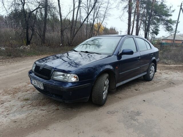 Синий Шкода Октавия, объемом двигателя 1.9 л и пробегом 333 тыс. км за 1900 $, фото 1 на Automoto.ua