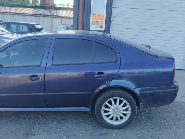 Синій Шкода Октавія, об'ємом двигуна 1.9 л та пробігом 317 тис. км за 2800 $, фото 1 на Automoto.ua