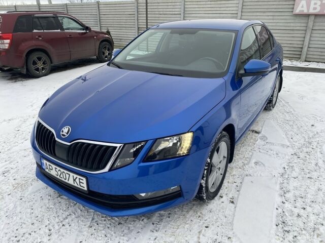 Синий Шкода Октавия, объемом двигателя 1.8 л и пробегом 148 тыс. км за 12500 $, фото 1 на Automoto.ua