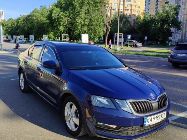 Синий Шкода Октавия, объемом двигателя 1.6 л и пробегом 307 тыс. км за 11500 $, фото 1 на Automoto.ua