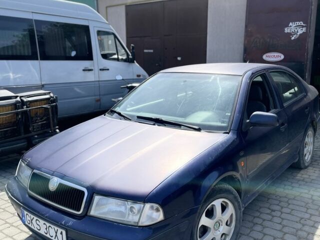Синій Шкода Октавія, об'ємом двигуна 0 л та пробігом 300 тис. км за 1400 $, фото 1 на Automoto.ua