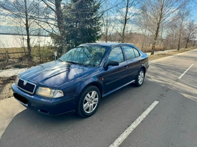 Синий Шкода Октавия, объемом двигателя 0 л и пробегом 330 тыс. км за 1900 $, фото 1 на Automoto.ua