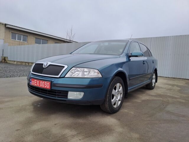 Синий Шкода Октавия, объемом двигателя 0 л и пробегом 290 тыс. км за 4750 $, фото 1 на Automoto.ua