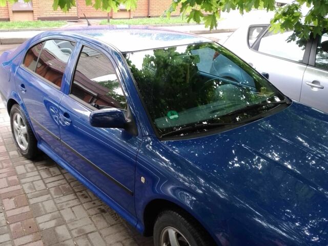 Синій Шкода Октавія, об'ємом двигуна 1.6 л та пробігом 265 тис. км за 4308 $, фото 1 на Automoto.ua